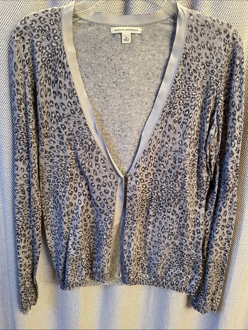 Banana Republic Light Gray Leopard-Print V-Neck Cardigan